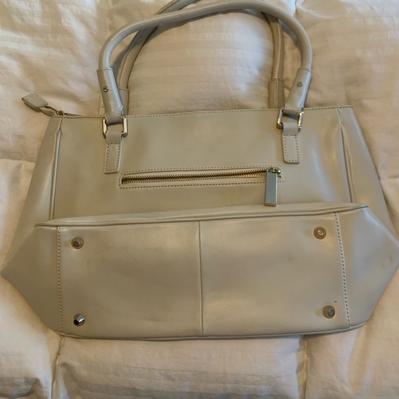 Danier leather - Picture 3 of 3